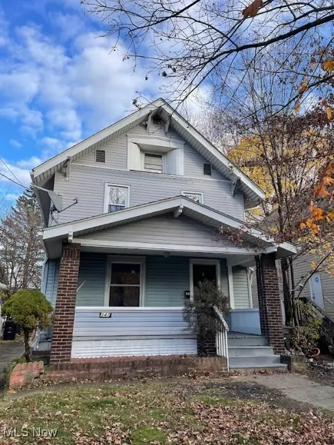 347 Cleveland St, Akron, OH 44306
