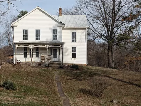 224 Church St, Senecaville, OH 43780