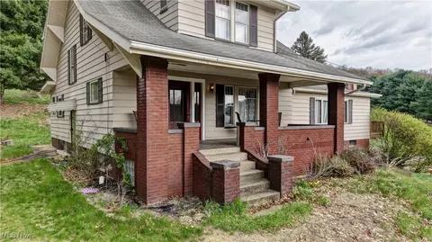 Exterior - 6456 Dover Zoar Rd NE, Dover, OH 44622 photo 3 of 11