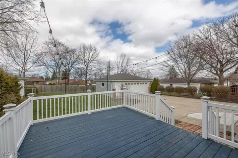 Exterior - 3320 Augustine Dr, Parma, OH 44134 photo 3 of 7