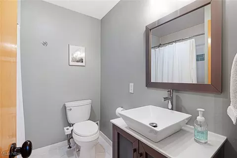 Bath - 3320 Augustine Dr, Parma, OH 44134 photo 1 of 2