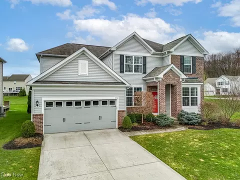 330 Hidden Lake Ln, Peninsula, OH 44264