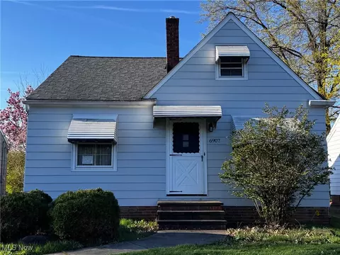 6907 Alber Ave, Parma, OH 44129