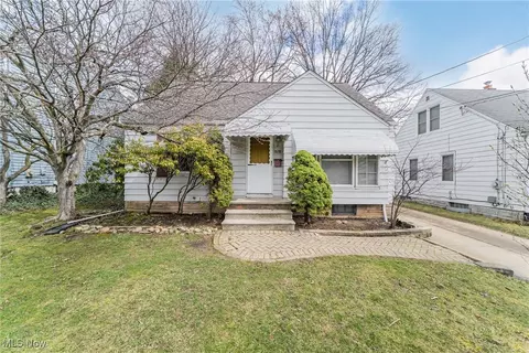 1691 Oakwood Ave, Akron, OH 44301