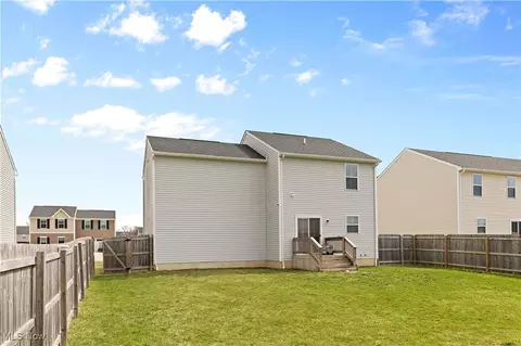 177 Fairfield Dr, Elyria, OH 44035 photo 4