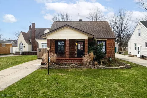 4707 Yorkshire Ave, Parma, OH 44134