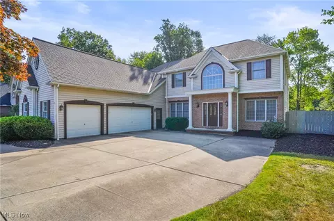 2053 Sperrys Forge Trl, Westlake, OH 44145