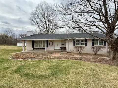 136 Anart St, Wintersville, OH 43953
