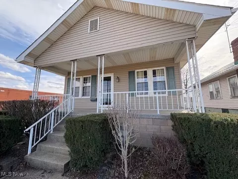 2320 Sunset Blvd, Steubenville, OH 43952