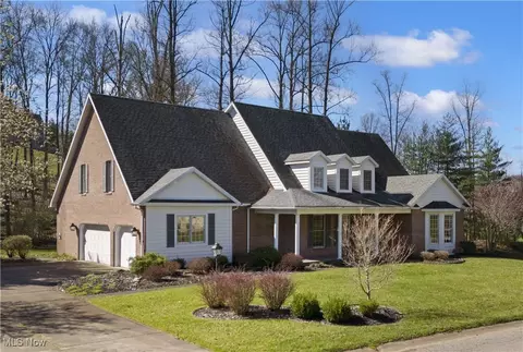 1404 55th St, Vienna, WV 26105