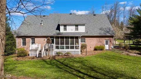 1404 55th St, Vienna, WV 26105 photo 5