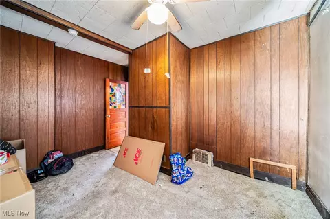 Bedroom - 1035 Beachview Rd, Willoughby, OH 44094 photo 3 of 8