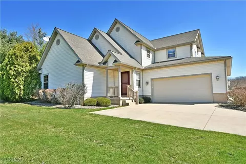 117 Fairway Pl NW, Warren, OH 44483