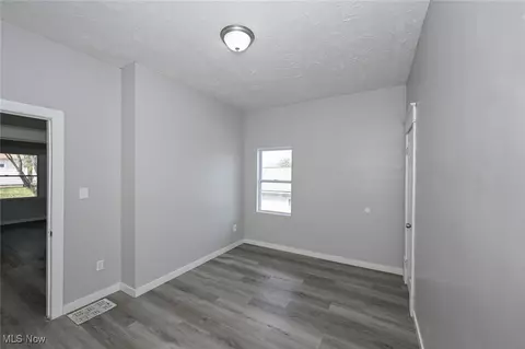 1267 Mount Vernon Ave, Akron, OH 44310 photo 22