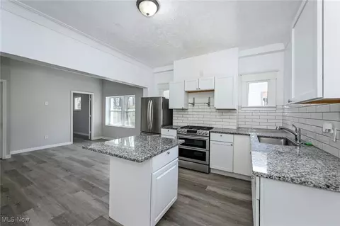 1267 Mount Vernon Ave, Akron, OH 44310 photo 6