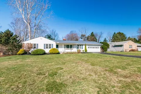 5678 Shandle Blvd, Mentor, OH 44060