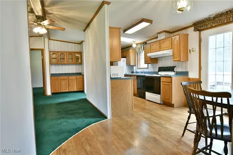 2872 Five Points Hartford Rd, Fowler, OH 44418 photo 13