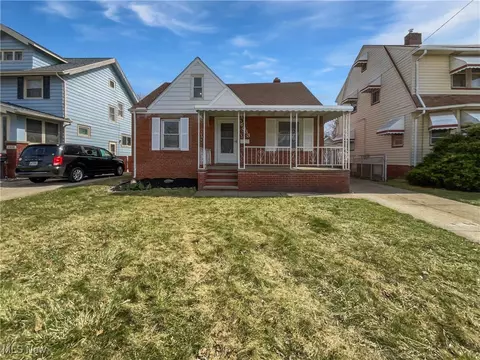 4033 W 158th St, Cleveland, OH 44135