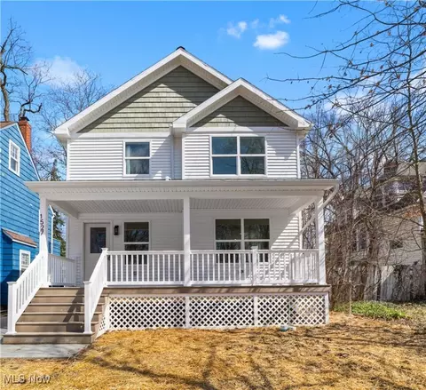 1527 Crest Rd, Cleveland Heights, OH 44121