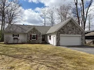 2281 Morning Pt, Roaming Shores, OH 44084
