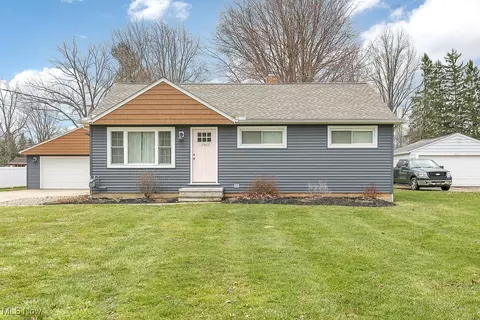 25657 Rose Rd, Westlake, OH 44145