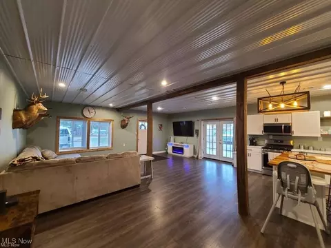 9058 E Southview St, Minerva, OH 44657 photo 9