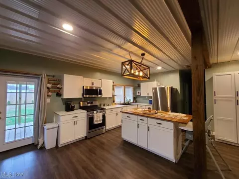 9058 E Southview St, Minerva, OH 44657 photo 7