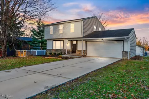 12595 Saturn, North Royalton, OH 44133