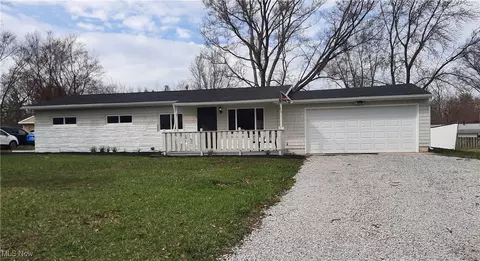 4117 St James Dr, Brunswick, OH 44212