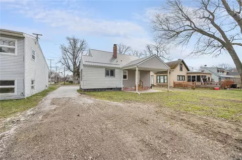 605 Ohio Ave, Ashtabula, OH 44004 photo 22