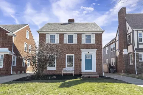 3691 Rolliston Rd, Shaker Heights, OH 44120