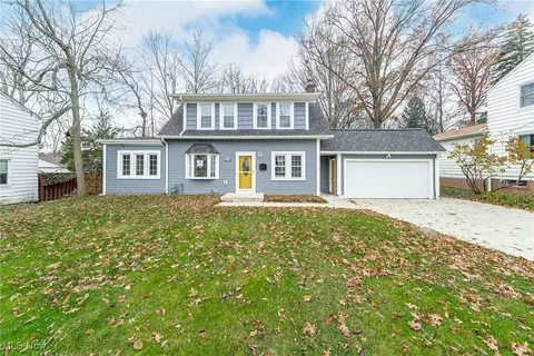 1240 Dorsh Rd, South Euclid, OH 44121