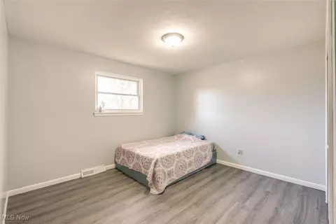 Bedroom - 644 University Ave, Elyria, OH 44035 photo 3 of 5