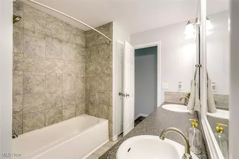 Bath - 644 University Ave, Elyria, OH 44035 photo 2 of 4