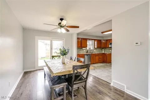 Dining - 644 University Ave, Elyria, OH 44035 photo 1 of 4