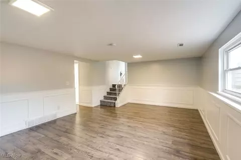 Living - 644 University Ave, Elyria, OH 44035 photo 8 of 8