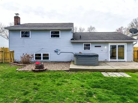 Exterior - 644 University Ave, Elyria, OH 44035 photo 5 of 7