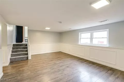 Living - 644 University Ave, Elyria, OH 44035 photo 7 of 8