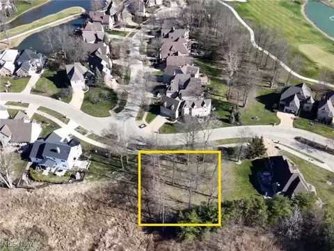 33793 Crown Colony Dr, Avon, OH 44011