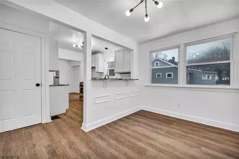 1530 E 219th St, Euclid, OH 44117 photo 17