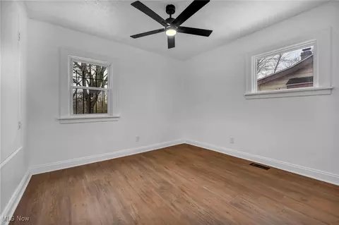 1530 E 219th St, Euclid, OH 44117 photo 25