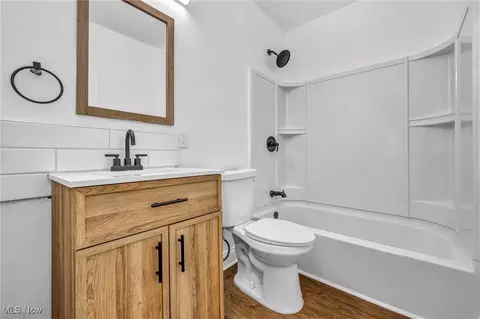 1530 E 219th St, Euclid, OH 44117 photo 21