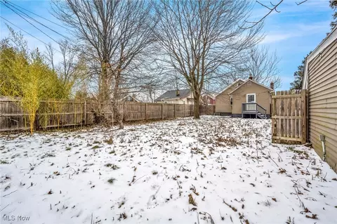 1530 E 219th St, Euclid, OH 44117 photo 36
