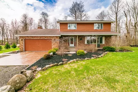 13554 Hale Rd, Burton, OH 44021
