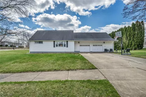 1708 W Hill Dr, Orrville, OH 44667