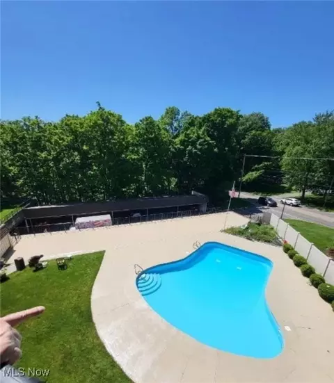Exterior - 5200 West Blvd #407, Boardman, OH 44512 photo 2 of 2