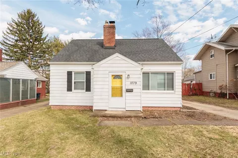 1079 Avon St, Akron, OH 44310