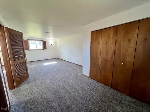 38494 E River Rd, Elyria, OH 44035 photo 15