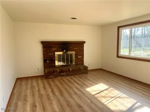 38494 E River Rd, Elyria, OH 44035 photo 10