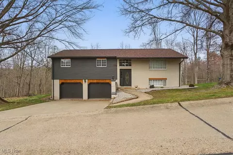 277 Scenic Hls, Parkersburg, WV 26104